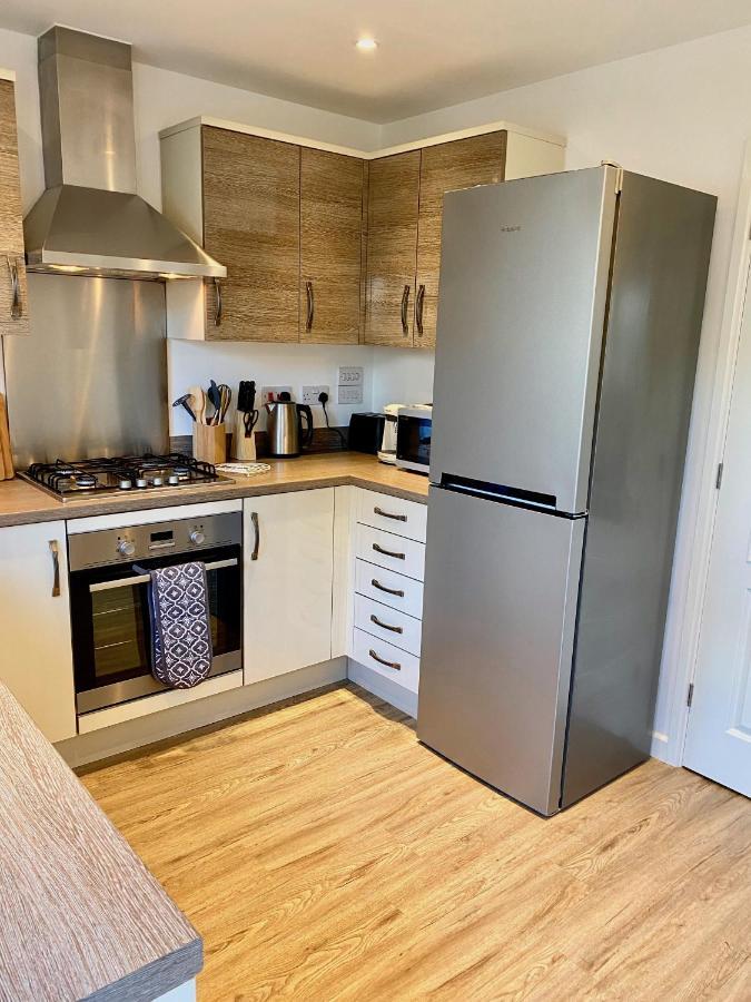 Lovely 2 Bedroom, 2 Bathroom House With Parking. พลีมัธ ภายนอก รูปภาพ